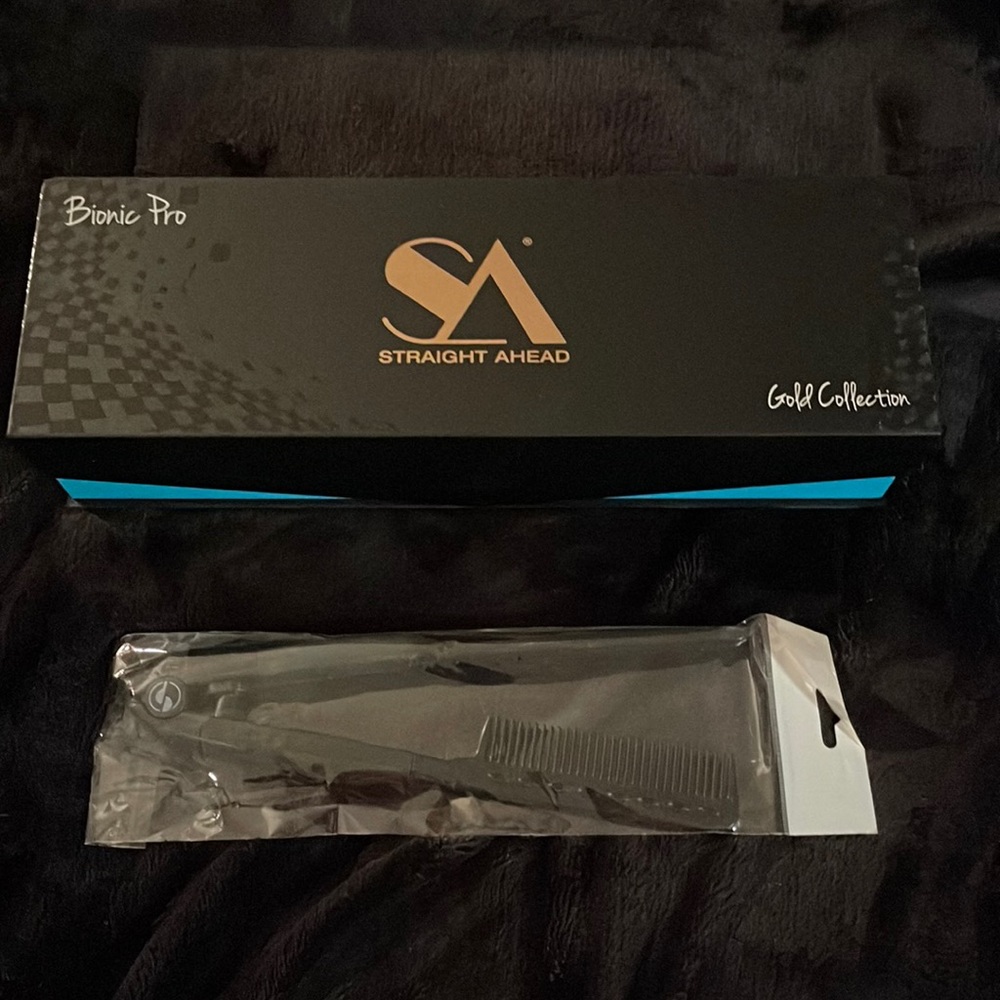 Bionic Pro Ceramic Flat Iron - brand new in box